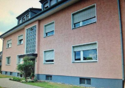 Vollständig renovierte 3-Raum-Wohnung mit Balkon in Dormagen