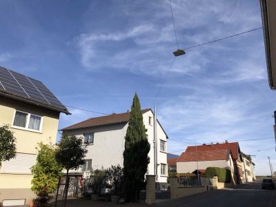 Großes Einfamilienhaus m. Einliegerwohnung, Gewerbeteil, PV-Anlage & schönem Garten - PRIVAT VERKAUF