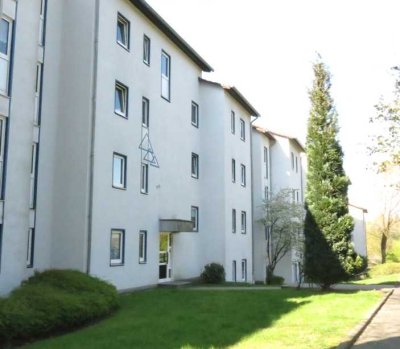 Sonnige 3-Zi.-EG-Whg. mit Loggia- WBS erforderlich!