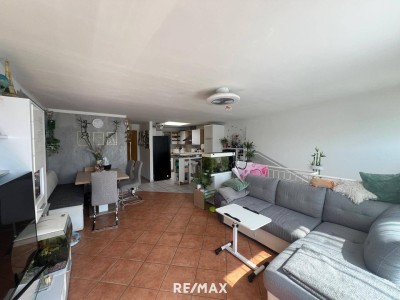 Attraktive 3 Zimmer-Maisonette-Wohnung mit Dachterrasse in Uninähe