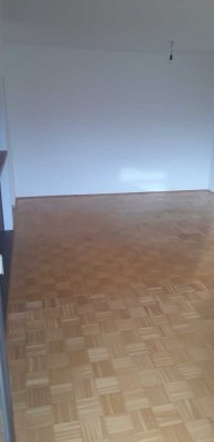 Helle 4-Zimmer-Wohnung mit Balkon im 2. OG in Weilheim i.OB