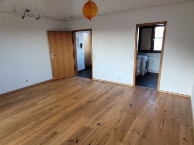 Exklusive 1-Raum-Dachgeschosswohnung mit Einbauküche in Lörrach