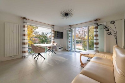 BERLIN   Exclusive Green Location Luxury Designer Fully Furnished Apartment