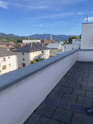 Attraktives Penthouse mit 3,5 Zimmern und Balkone in der Stadtmitte Gaggenau