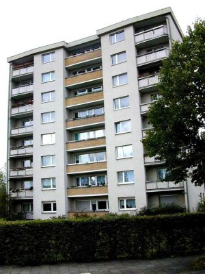 Großzügig geschnittene 3-Zimmer-Wohnung in D-Heerdt