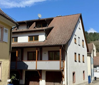 Schönes Mehrfamilienhaus in Sulzburg