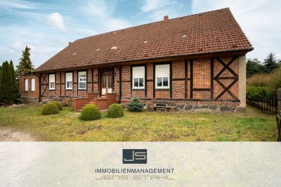 Fachwerkhaus mit Potenzial und großem Grundstück
