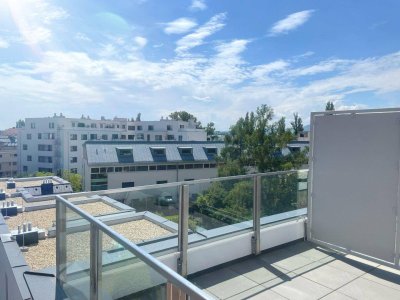 ERSTBEZUG: DG-Terrassentraum mit Fernblick (ideal auch für Anleger)
