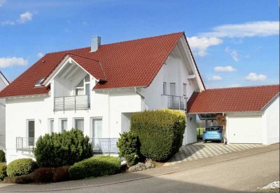 Zweifamilienhaus in Feldrandlage mit zusätzlicher Wohnung im UG
