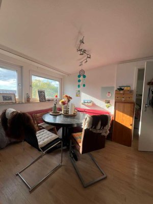 � Helle 3-Zimmer-Wohnung in Stuttgart-Plieningen – Nähe Uni Hohenheim