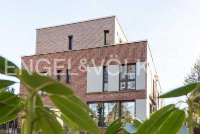 Wohnen, wo der Steg beginnt - 
Idyllisches Townhouse mit Bootsanleger und viel Platz zum Leben!