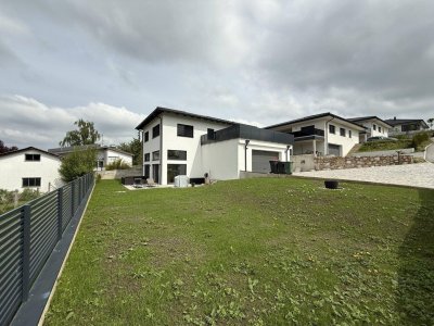 Traumhaftes Einfamilienhaus in Mehrnbach:Terrasse, Garage &amp; Garten!
