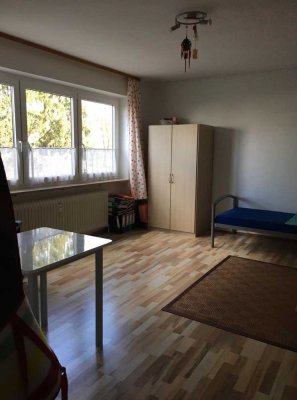 Großzügige 1-Zi.-Wohnung mit separaten Küchenraum, Wfl.  ca. 31,44 m²