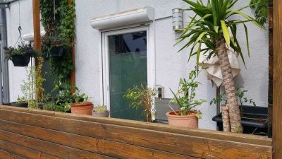 Ebenerdige, helle 3-Zimmer Wohnung mit Balkon in Karlsdorf-Neuthard