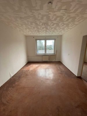 **Renovierungsbedürftig, aber voller Möglichkeiten**