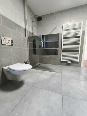 3 ZKB Barrierefrei , mit eigenem Garten, Privatparkplatz/ Provisionsfrei !