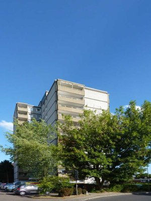 Ffm-Eschersheim: Schöne 2-Zimmer-Wohnung im 9.OG mit Balkon und Fernblick - grüne Wohnlage