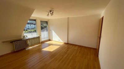 Trier-Konz: Helle 4-Zimmer-Wohnung mit Balkon und EBK