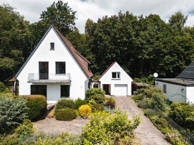 Freistehendes Einfamilienhaus mit Einliegerwohnung in Detmold-Hiddesen