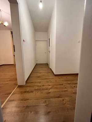 3-Zimmer-Wohnung saniert und mit Kamin in Flörsheim am Main