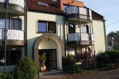 Stilvolle 2,5-Raum-Maisonette-Wohnung mit TG-Stellplatz in Duisburg-Baerl