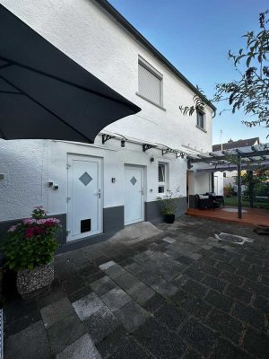 Helle 4-Zimmer-Wohnung mit eigenem Eingang, Garten & Pool in Hainburg