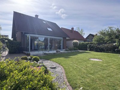 Einfamilienhaus mit Einliegerwohnung in familienfreundlicher Lage von Leopoldshöhe