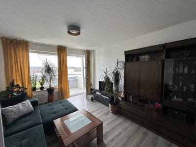 Charmante 2-Zimmer-Wohnung mit Balkon, Küche und Bad.