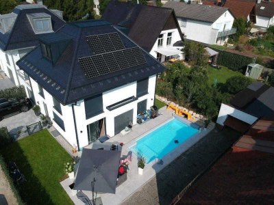 Luxus & Wohlfühlambiente: Exklusives Zuhause mit Pool und Einliegerbereich