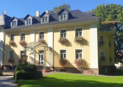 Einzigartige Villa auf einem parkähnlichen Grundstück mit viel Gestaltungspielraum