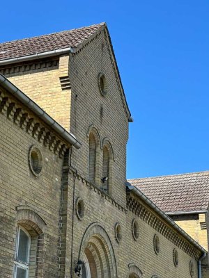 Repräsentatives Herrenhaus mit großzügigem Grundstück in ostseenaher Lage!