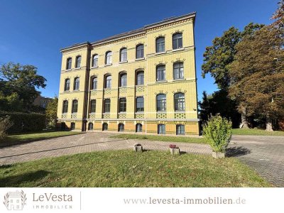 Lichtdurchflutete Maisonettewohnung mit Galerie und Loggia
