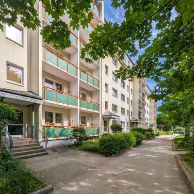 Schicke 3 Zimmer mit Balkon und Aufzug