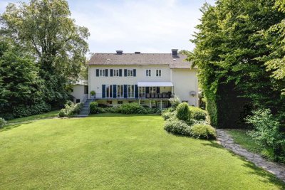 Villa mit Parkgrundstück mitten in Bad Godesberg - moderner Klassiker
