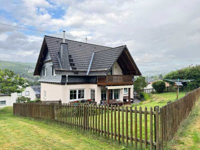 Familienfreundliches Einfamilienhaus mit Garten, Garage, EBK in 57250 Netphen-Salchendorf
