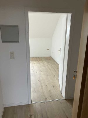 Stilvolle 2-Zimmer-Dachgeschosswohnung in Köln Wahnheide