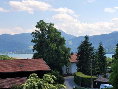 Geräumige 4,5-Zimmer-Wohnung mit Balkon und Seeblick in Gmund a.Tegernsee