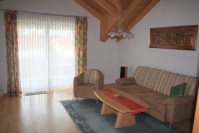 gepflegte 3-Zimmer- Eigentumswohnung mit Balkon in Emmerting
