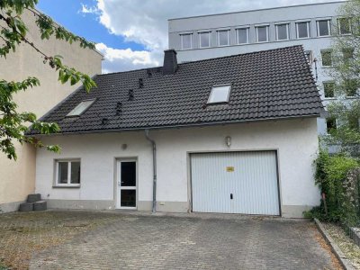 Bezahlbar - kleines Einfamilienhaus in ruhiger und dennoch zentrumsnaher Lage von Gera