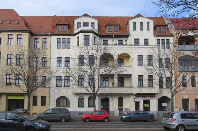 **Renovierte 3-Raum-Dachgeschosswohnung mit Balkon in Sudenburg**