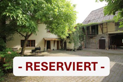 RESERVIERT // Ruhige Wohlfühloase - Modernisiertes Hofanwesen mit Scheune, Garten und Grünland