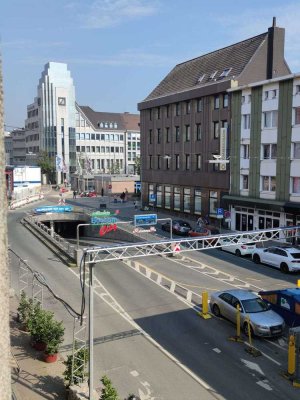 Attraktive 2-Zimmer-DG-Wohnung mit Einbauküche in Bochum