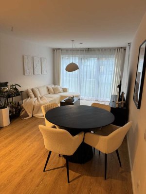 Moderne 2-Zimmer-Erdgeschosswohnung mit Garten und Tiefgarage in Hanau-Steinheim