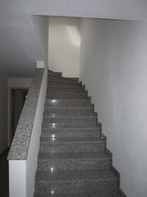Dachgeschosswohnung für Singles