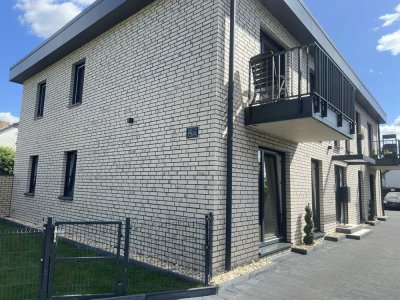 3 Zimmer Neubau Wohnung*Garten*Küche*Stellplatz
