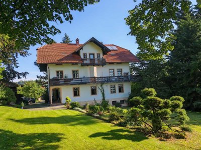 5-Zimmer-Wohnung mit großem Balkon in wunderschöner Villa in St. Wolfgang