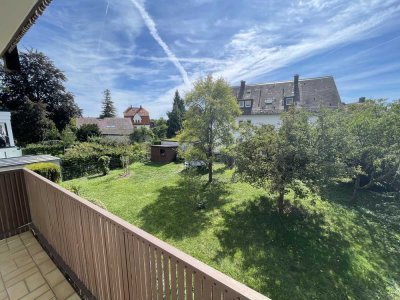 Pullach I Renovierte 3-Zimmer-Wohnung mit Balkon und Einbauküche