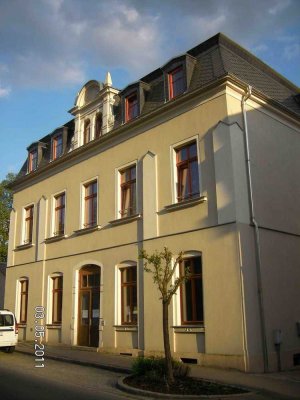 Stadtnahes Landleben: Sehr schöne 2 Raum Wohnung mit Balkon, nicht nur für Pendler sehr attraktiv!