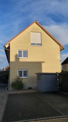 Gepflegte Doppelhaushälfte in Herzogenaurach Herzo Base