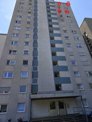 3-Zimmer-Wohnung mit Fernblick & Balkon im 12. OG